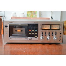 TEAC A-800